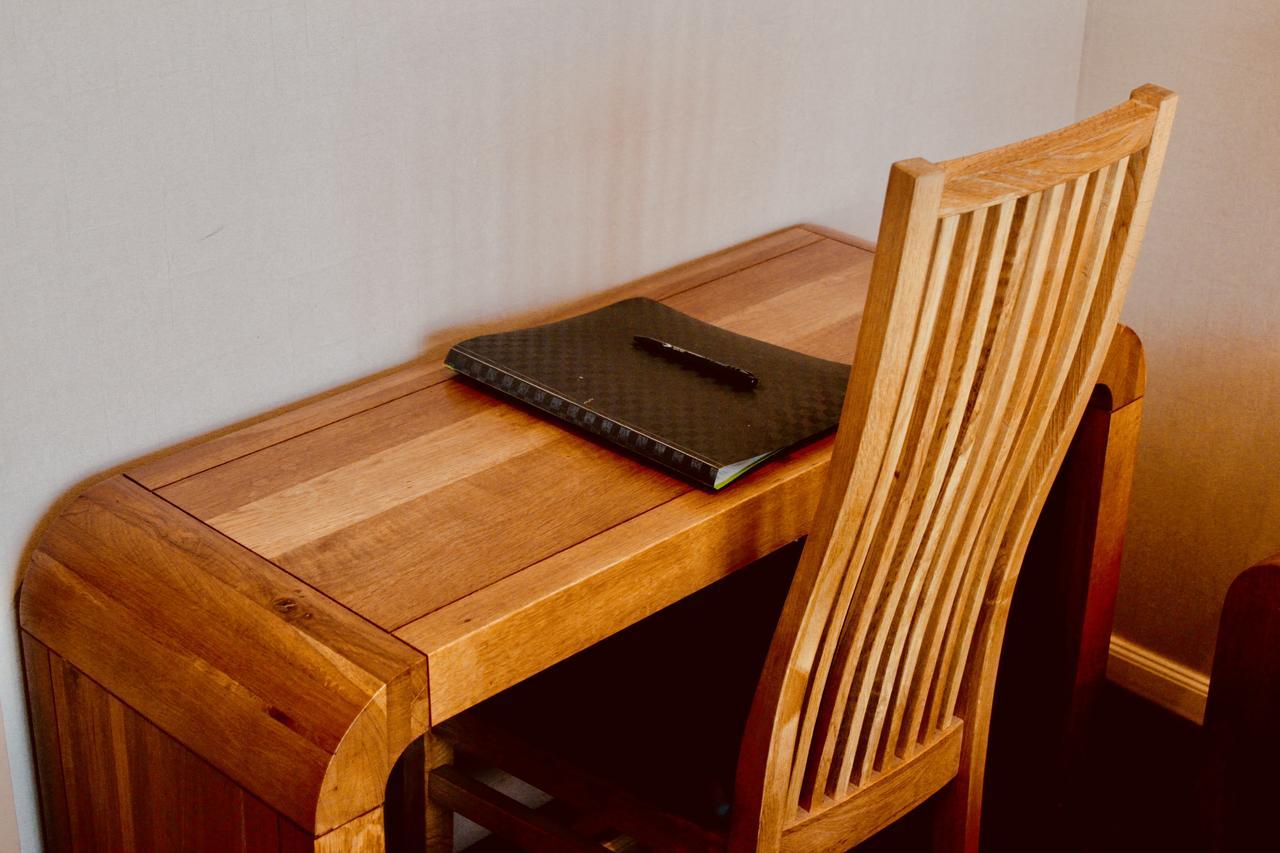 ホテル ザ ノーチラス ネーピア エクステリア 写真 A writing desk
